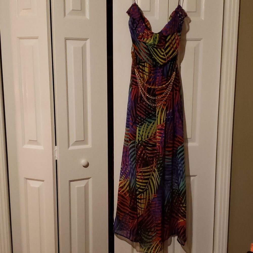 Ladies strapless dress. Size M